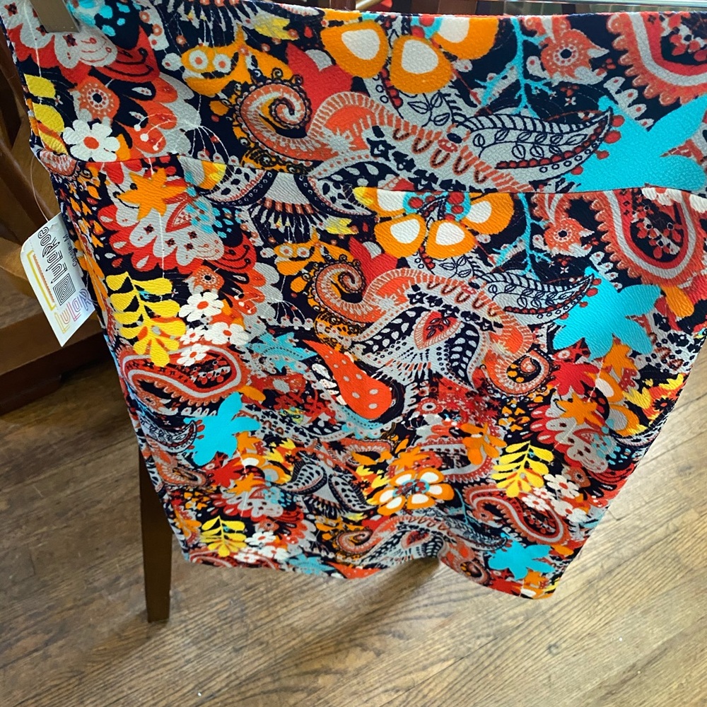 Lularoe skirt